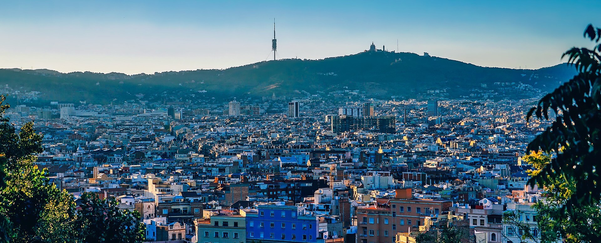 8. Subir a la montaña de Montjuïc - Barcelona
