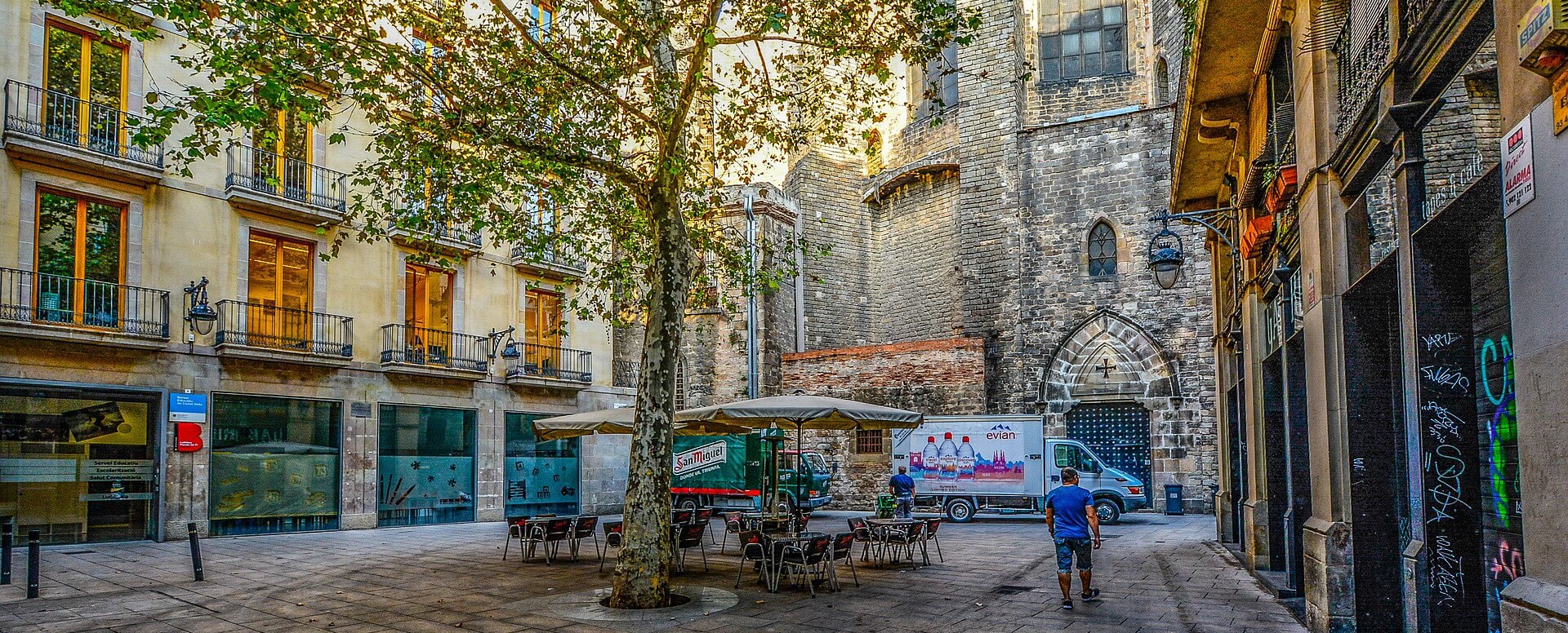 4. Pasear por el Barrio Gótico - Barcelona