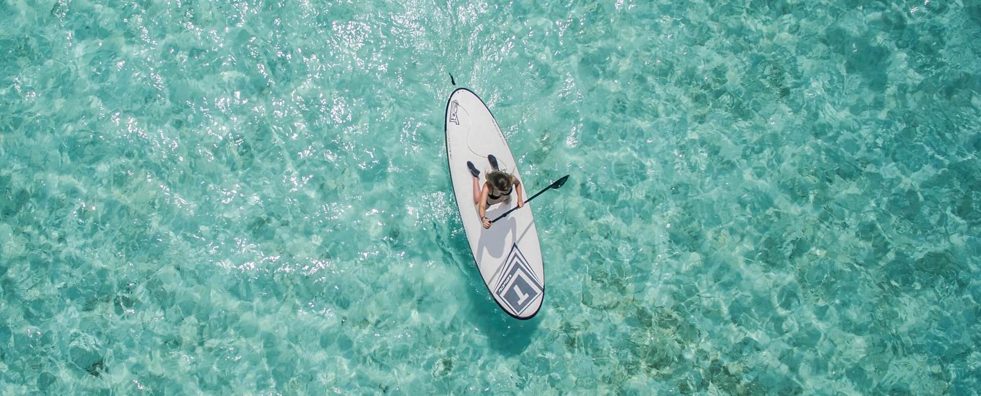 Moverse por el agua en Stand Up Paddle - Algarve