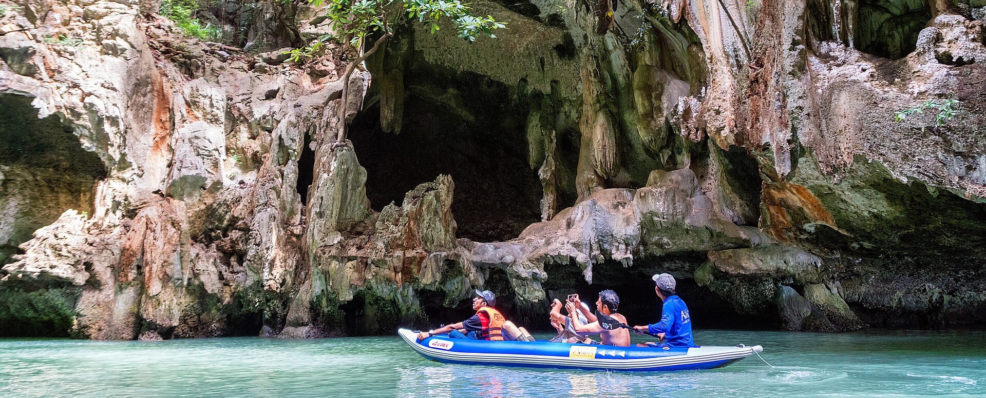 6. Hacer una excursión en kayak en la bahía de Phang Nga - Tailandia