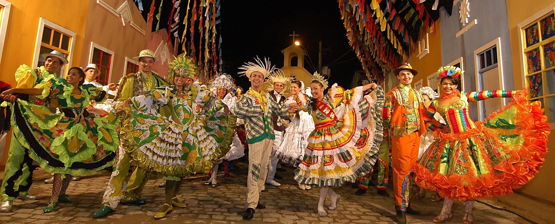 Особенности быта бразилии. Традиция в Бразилии карнавал. Национальные праздники Бразилии. Народная культура Бразилии.